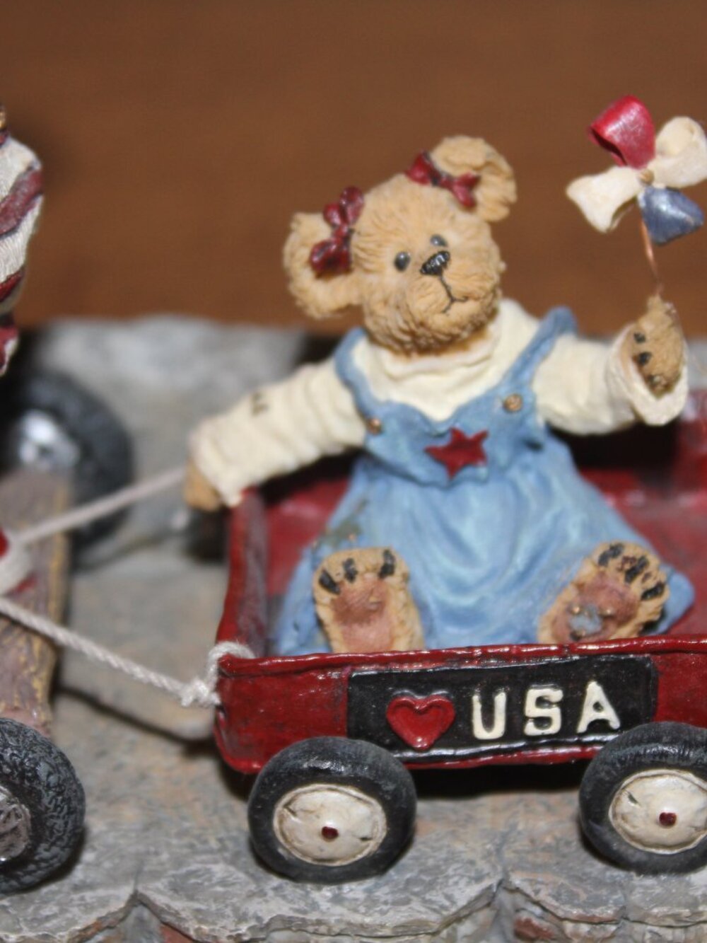 Boyds Bears Ross Betsy Everybody Loves a Parade 4th of July USA Figurine #227809 - Picture 2 of 9